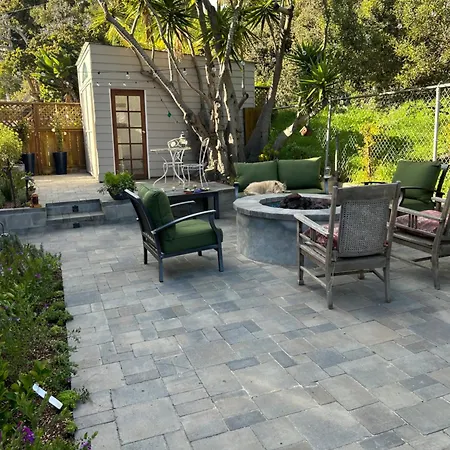 Big Red Lodge Cottage San Diego Exterior photo